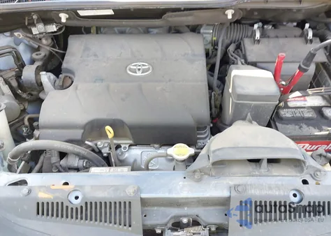 2015 Toyota Sienna L 7 Passenger z USA, uszkodzony, nr VIN 5TDZK3DC4FS674729